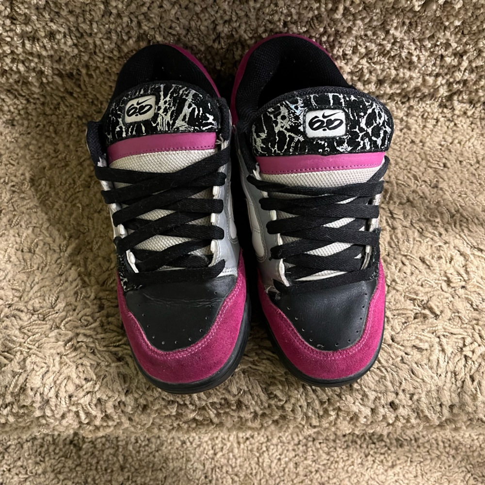 Womens Nike 7.5